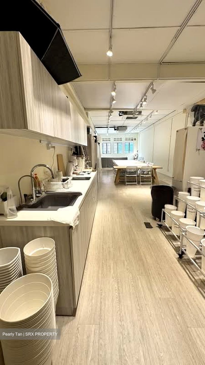 Jalan Besar (D8), Shop House #536505281